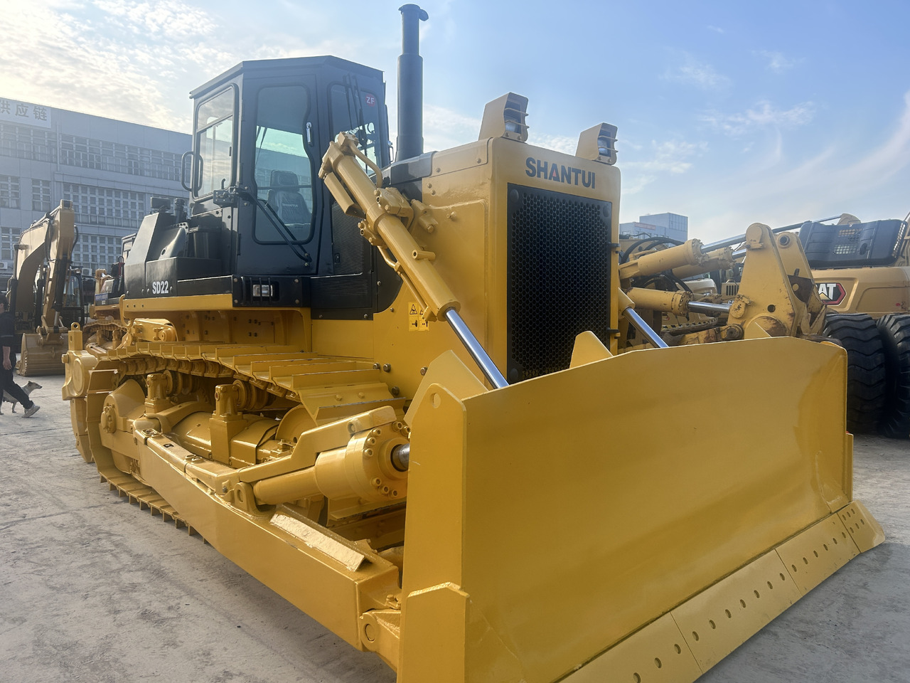 SHANTUI SD22 - 推土机:图4 SHANTUI SD22 - 推土机:图4