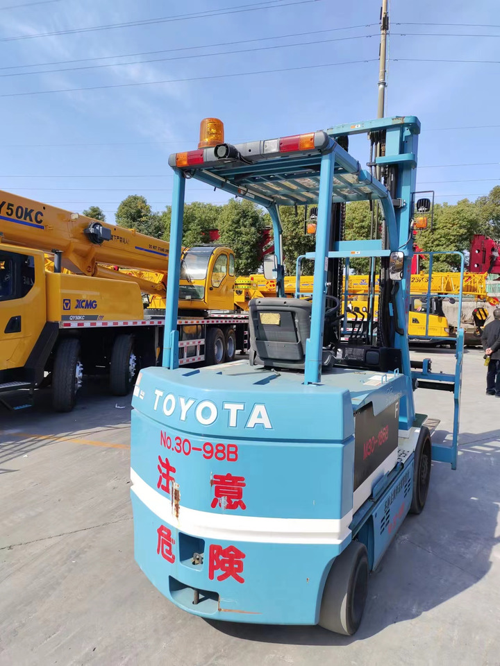 TOYOTA 7FBCU55 electric forklift from Japan original - 电动叉车:图2 TOYOTA 7FBCU55 electric forklift from Japan original - 电动叉车:图2
