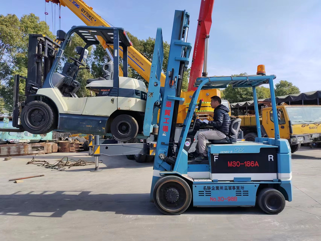 TOYOTA 7FBCU55 electric forklift from Japan original - 电动叉车:图3 TOYOTA 7FBCU55 electric forklift from Japan original - 电动叉车:图3