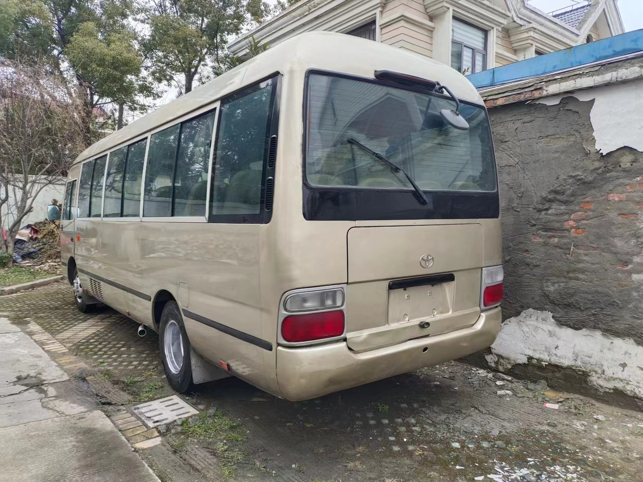 TOYOTA Coaster - 郊区巴士:图2 TOYOTA Coaster - 郊区巴士:图2