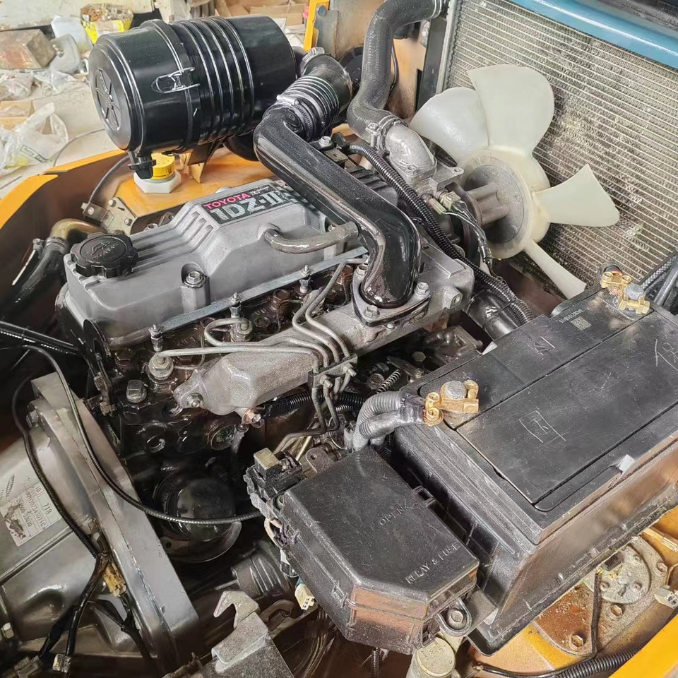 TOYOTA FD30 - 柴油叉车:图5 TOYOTA FD30 - 柴油叉车:图5