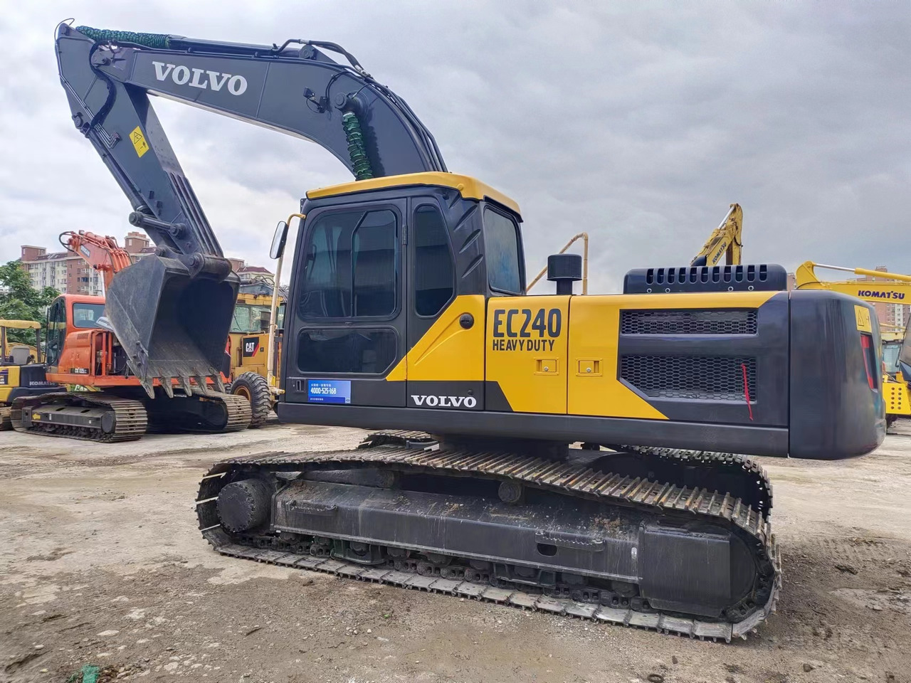 VOLVO EC240 - 履带式挖掘机:图1 VOLVO EC240 - 履带式挖掘机:图1