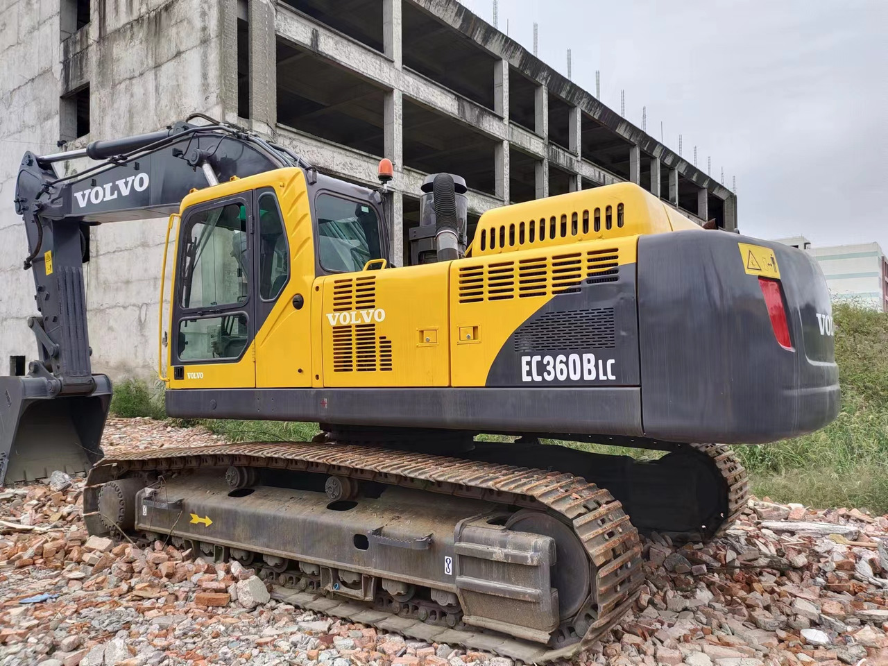 VOLVO EC360 - 履带式挖掘机:图2 VOLVO EC360 - 履带式挖掘机:图2