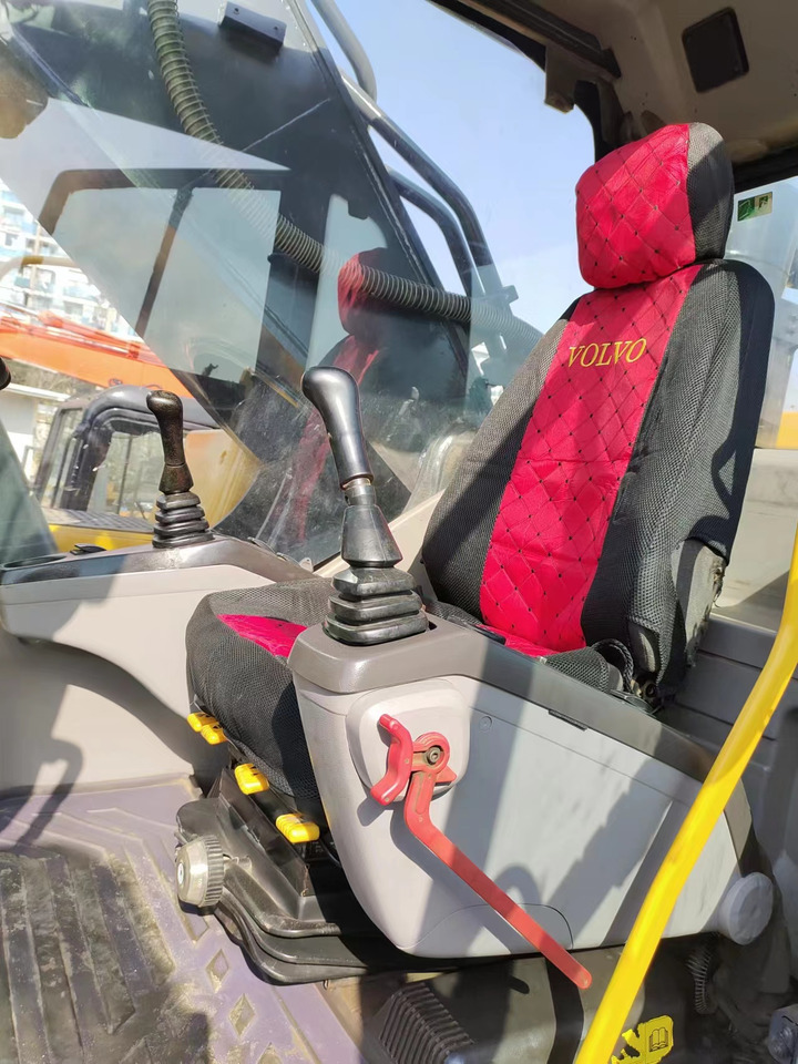VOLVO EC460 - 履带式挖掘机:图4 VOLVO EC460 - 履带式挖掘机:图4