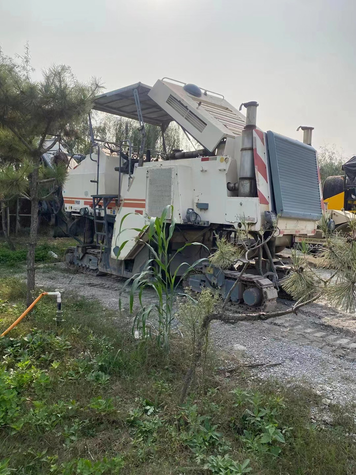 WIRTGEN 1900 - 冷铣刨机:图4 WIRTGEN 1900 - 冷铣刨机:图4