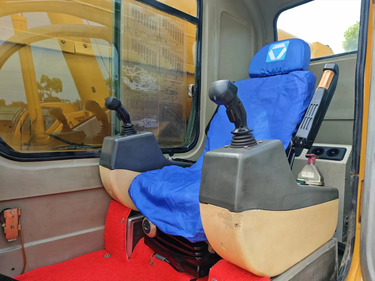 XCMG QY100K QY100 QY50 QY70 - 移动式起重机:图4 XCMG QY100K QY100 QY50 QY70 - 移动式起重机:图4