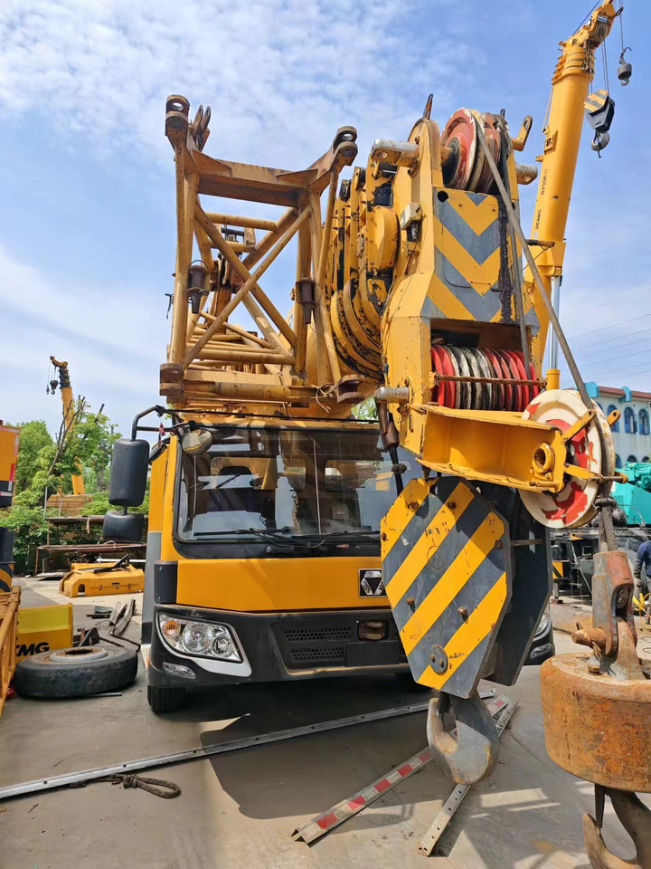 XCMG QY100K-Ⅱ QY100K 100tons - 移动式起重机:图2 XCMG QY100K-Ⅱ QY100K 100tons - 移动式起重机:图2