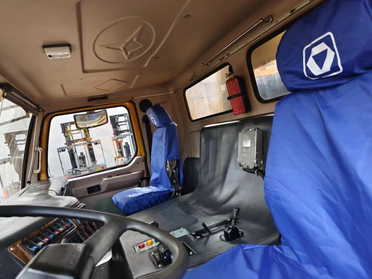 XCMG QY100K - 移动式起重机:图4 XCMG QY100K - 移动式起重机:图4