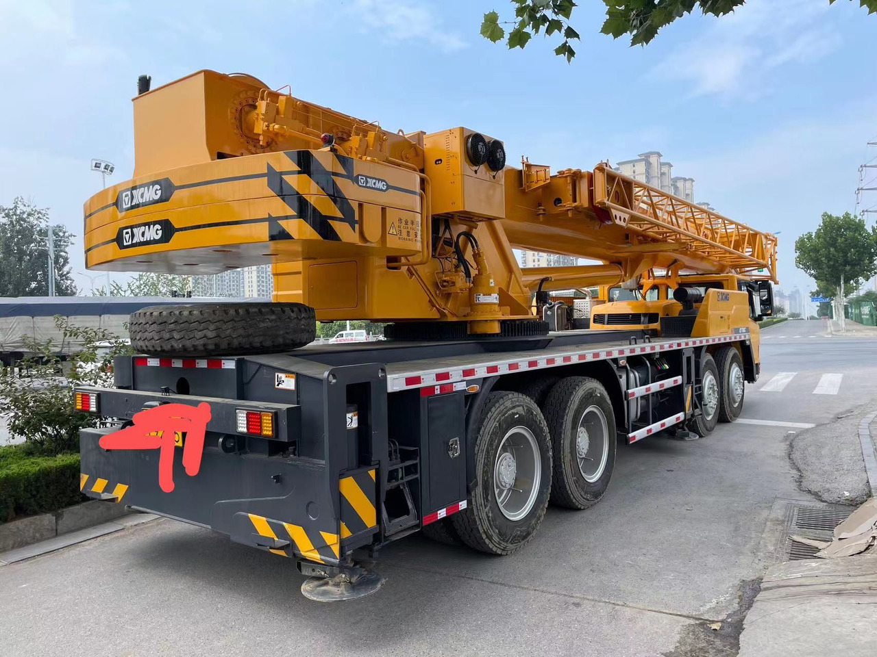 XCMG QY70K - 移动式起重机:图2 XCMG QY70K - 移动式起重机:图2