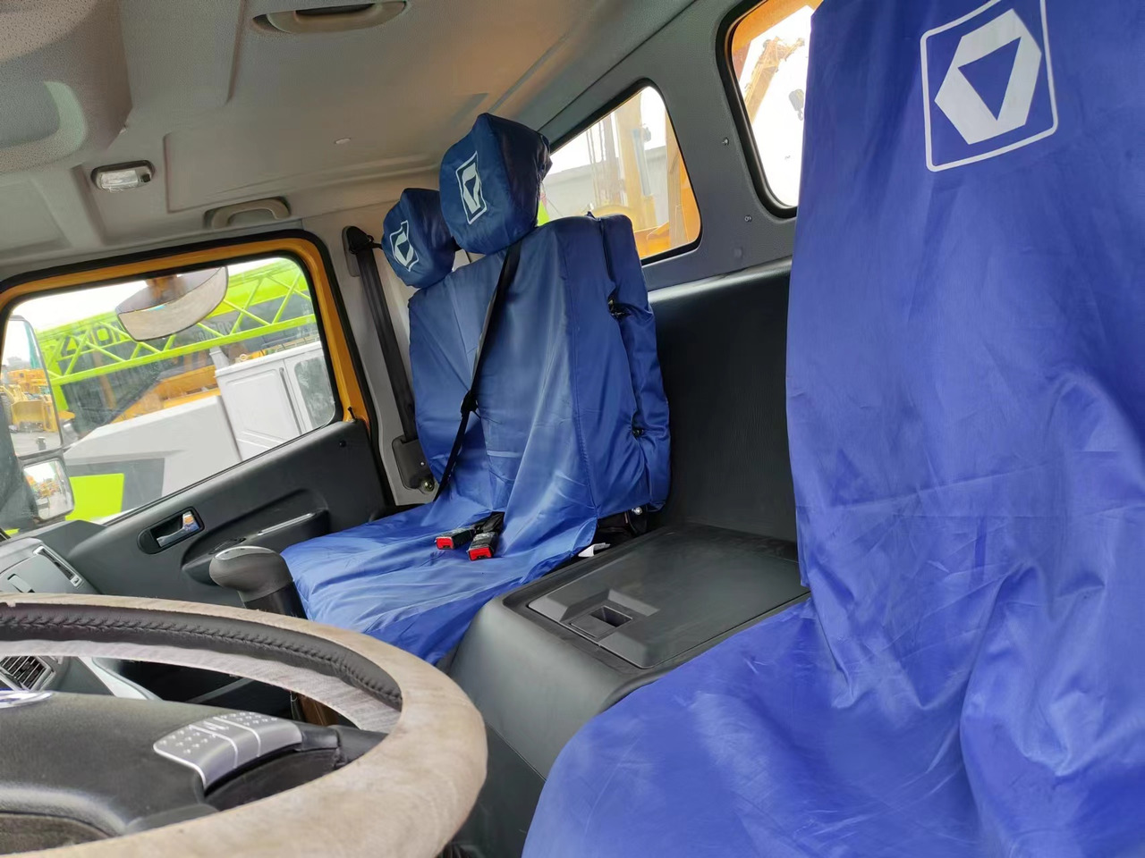 XCMG QY75K - 移动式起重机:图5 XCMG QY75K - 移动式起重机:图5