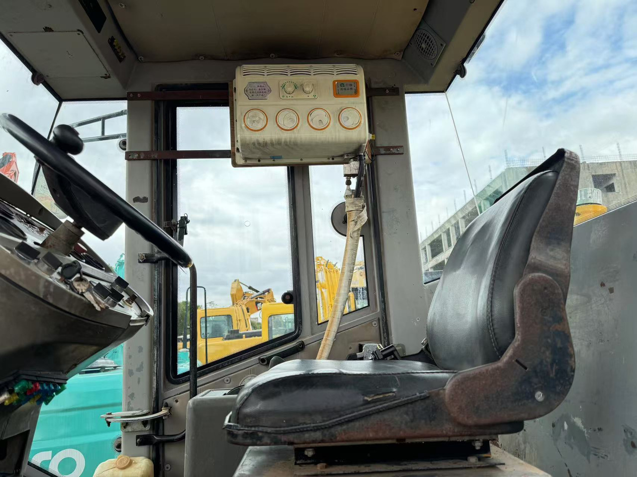 XCMG XS222J - 压实机:图5 XCMG XS222J - 压实机:图5