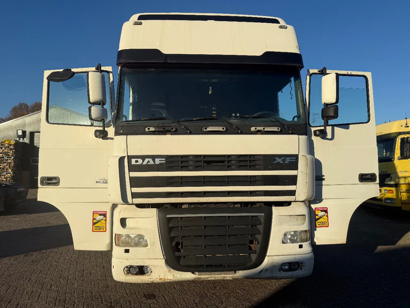 DAF XF 95.430 Tractor Unit - 牵引车:图2 DAF XF 95.430 Tractor Unit - 牵引车:图2