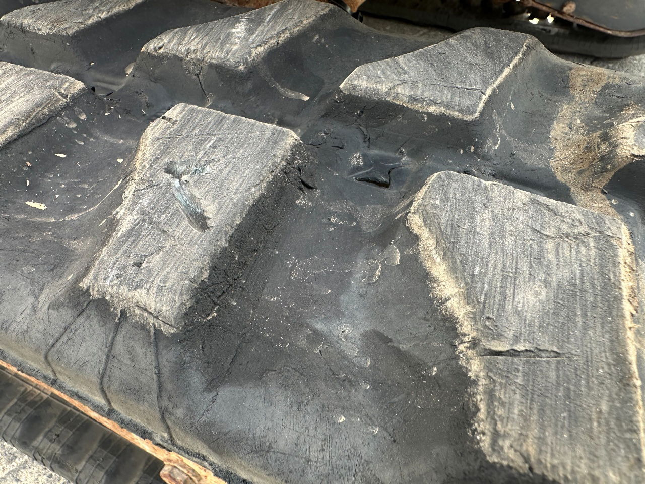 小型挖掘机 Hitachi ZX19U-6 YR：图11