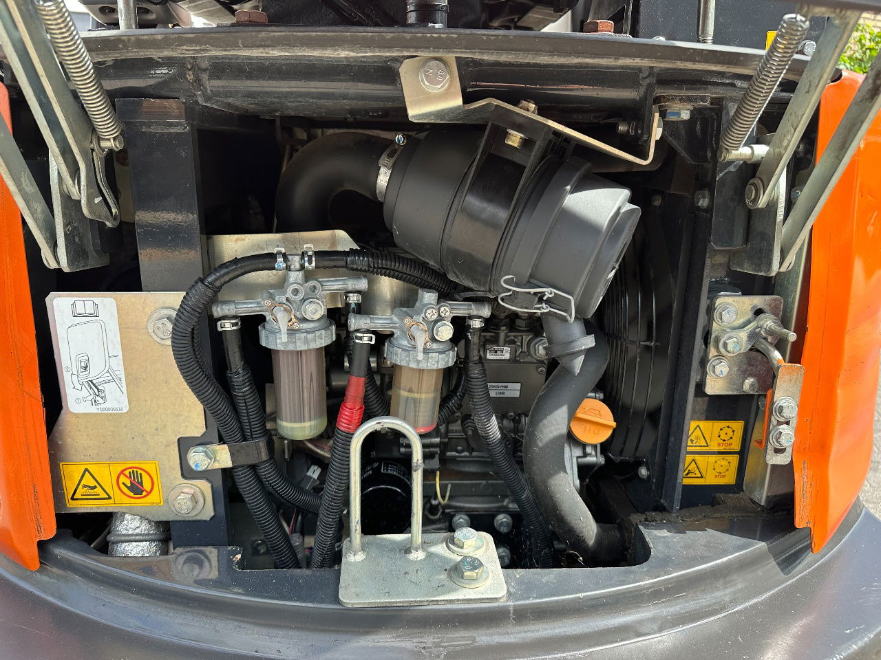 小型挖掘机 Hitachi ZX19U-6 YR：图13