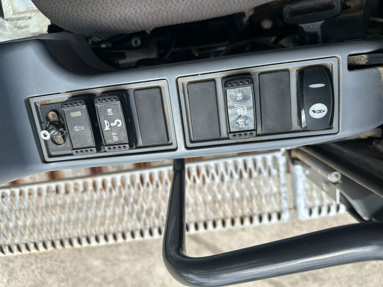 履带式挖掘机 Hitachi ZX350LC-6：图13