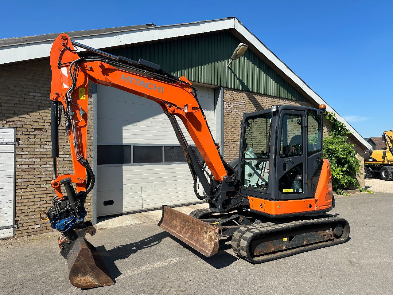 Hitachi ZX65USB-5A CLR - 小型挖掘机:图3 Hitachi ZX65USB-5A CLR - 小型挖掘机:图3