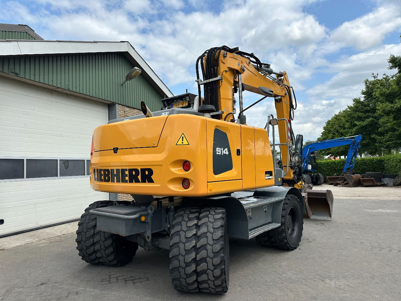 Liebherr A914 - 轮式挖掘机:图3 Liebherr A914 - 轮式挖掘机:图3