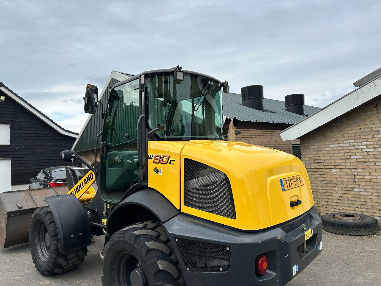 New Holland W80C - 轮式装载机:图5 New Holland W80C - 轮式装载机:图5