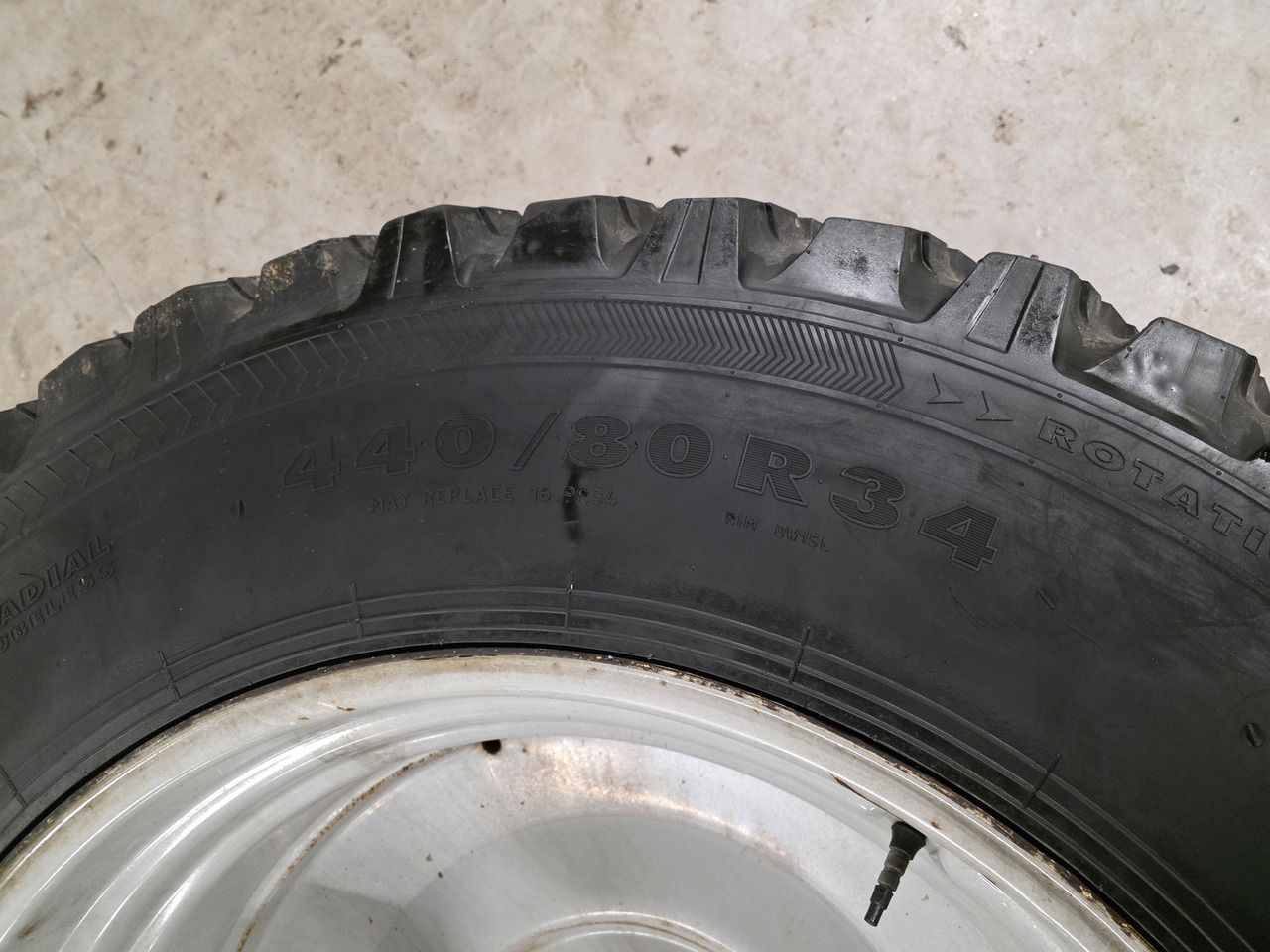 Andre TRI 2 Vinterdekk - 车轮 适用于 农业机械:图5 Andre TRI 2 Vinterdekk - 车轮 适用于 农业机械:图5