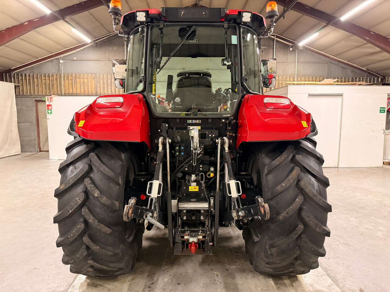 CASE IH Luxxum 120 - 拖拉机:图3 CASE IH Luxxum 120 - 拖拉机:图3