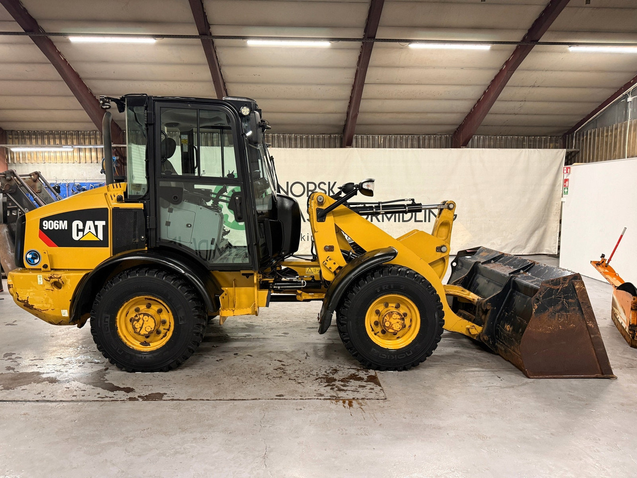 Cat 906M High Flow, 40 km/t med skuff og plog # TIL LEIE# - 轮式装载机:图5 Cat 906M High Flow, 40 km/t med skuff og plog # TIL LEIE# - 轮式装载机:图5