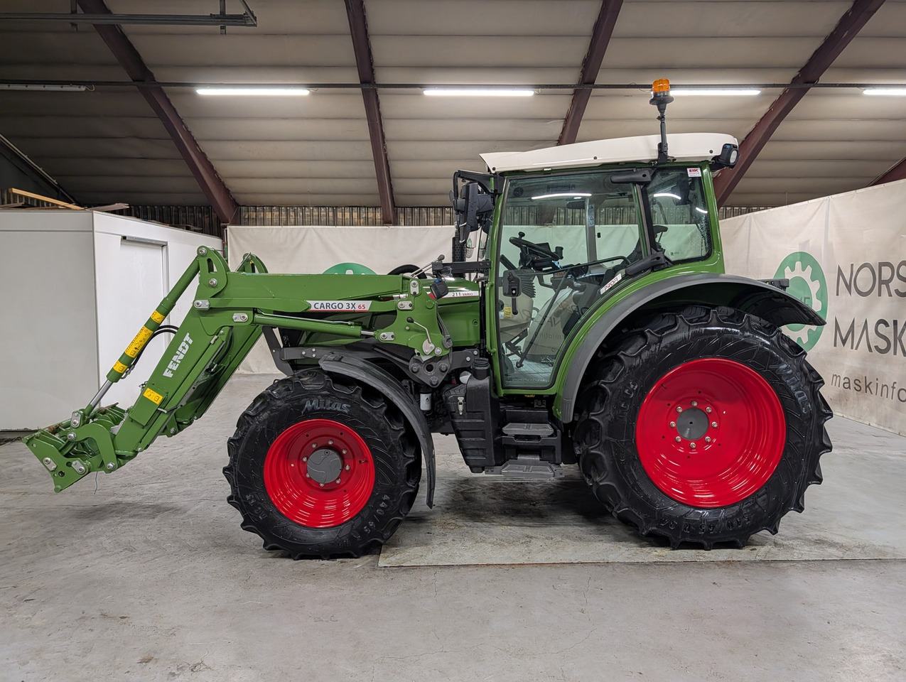 Fendt 211 Vario - 拖拉机:图2 Fendt 211 Vario - 拖拉机:图2