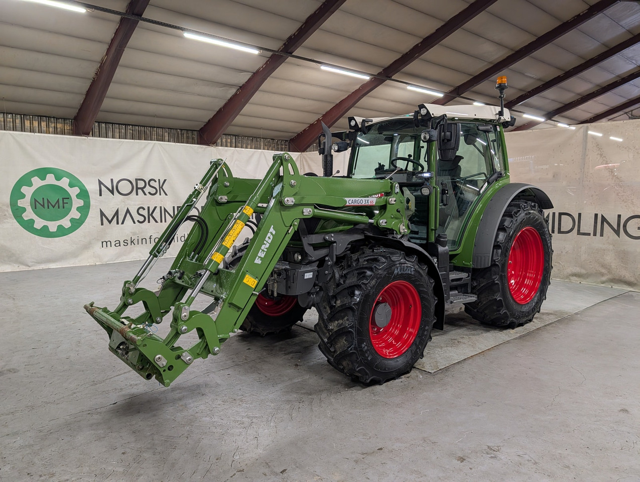 Fendt 211 Vario - 拖拉机:图1 Fendt 211 Vario - 拖拉机:图1