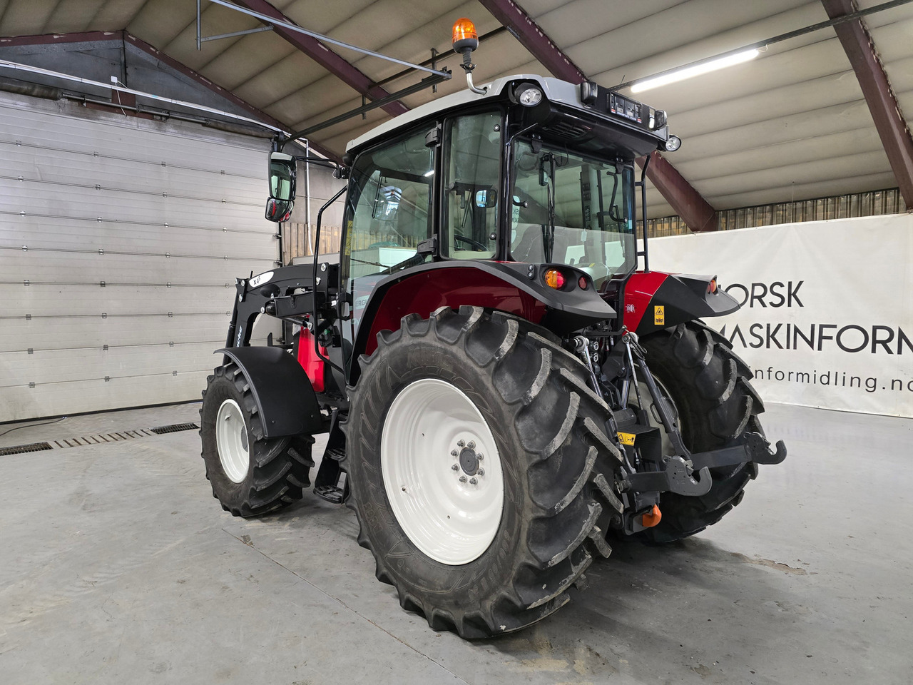 Massey Ferguson 5710M Dyna 4 #Som Ny - 拖拉机:图3 Massey Ferguson 5710M Dyna 4 #Som Ny - 拖拉机:图3