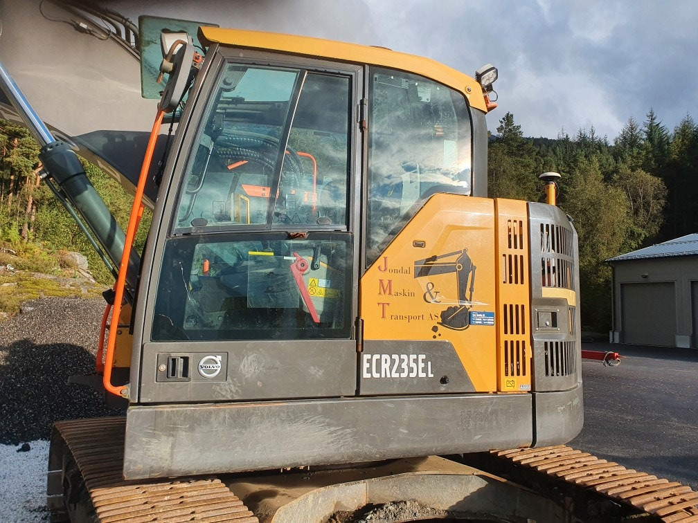 Volvo ECR235EL - 履带式挖掘机:图4 Volvo ECR235EL - 履带式挖掘机:图4