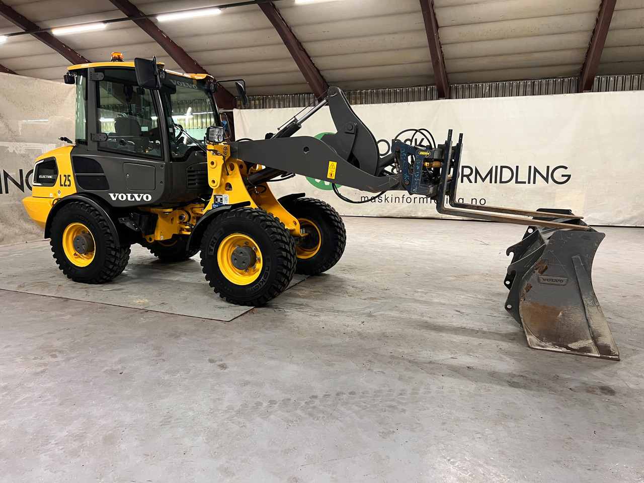 Volvo JL25H - 轮式装载机:图5 Volvo JL25H - 轮式装载机:图5