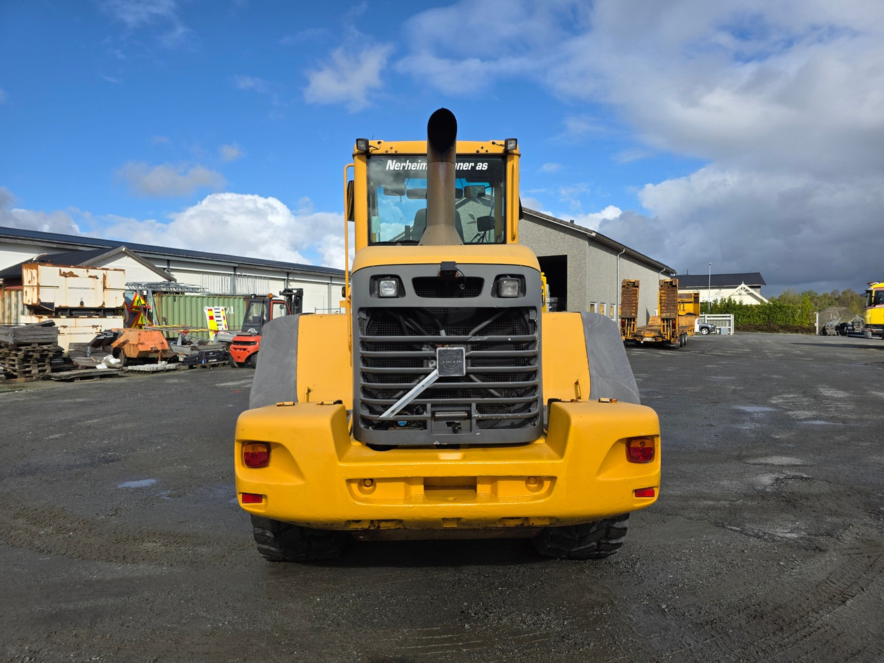 Volvo L90E - 轮式装载机:图3 Volvo L90E - 轮式装载机:图3