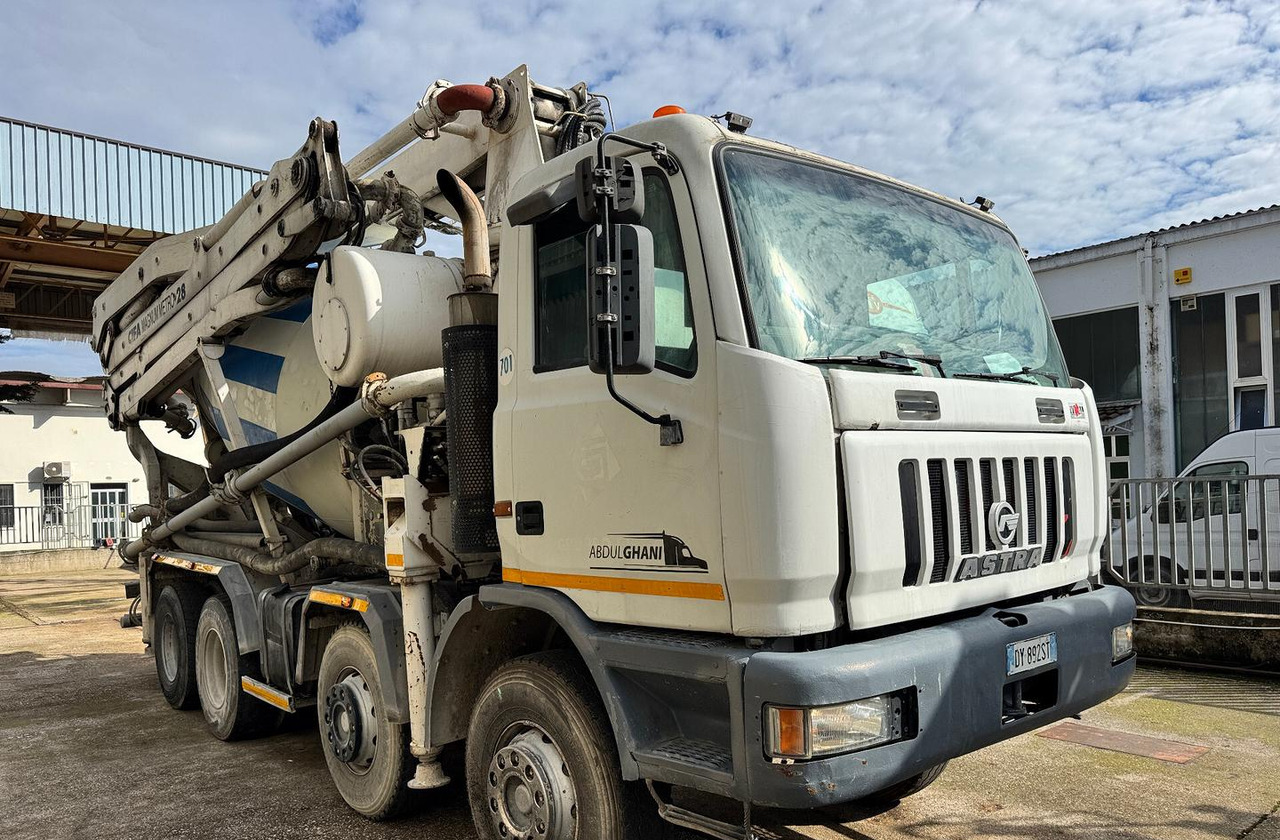 Betonpompa 28MT CIFA ASTRA HD84.38 - 搅拌泵卡车:图3 Betonpompa 28MT CIFA ASTRA HD84.38 - 搅拌泵卡车:图3