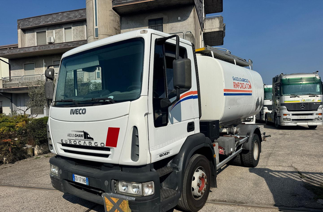 Iveco Eurocargo 150E21 Cisterna carburante - 罐车:图1 Iveco Eurocargo 150E21 Cisterna carburante - 罐车:图1