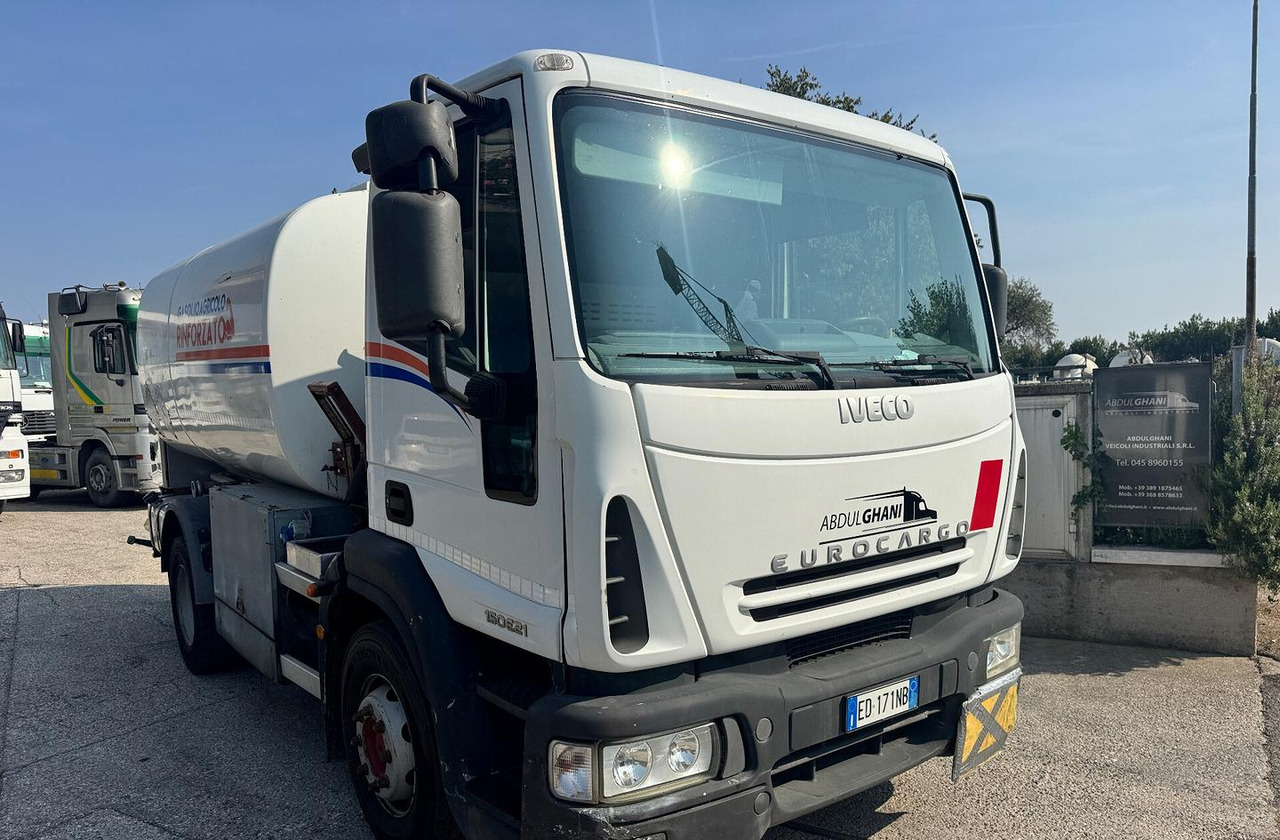 罐车 Iveco Eurocargo 150E21 Cisterna carburante:图1