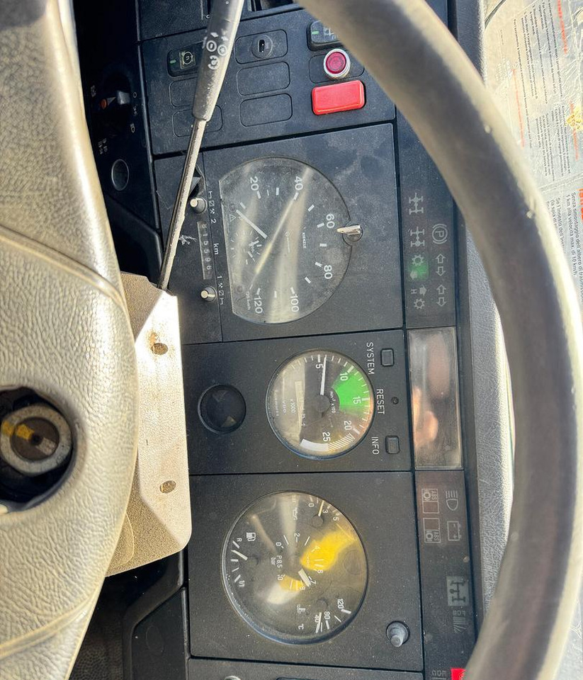 Mercedes Benz SK 2644 ( 6X4 ) V8 - 翻斗车:图5 Mercedes Benz SK 2644 ( 6X4 ) V8 - 翻斗车:图5