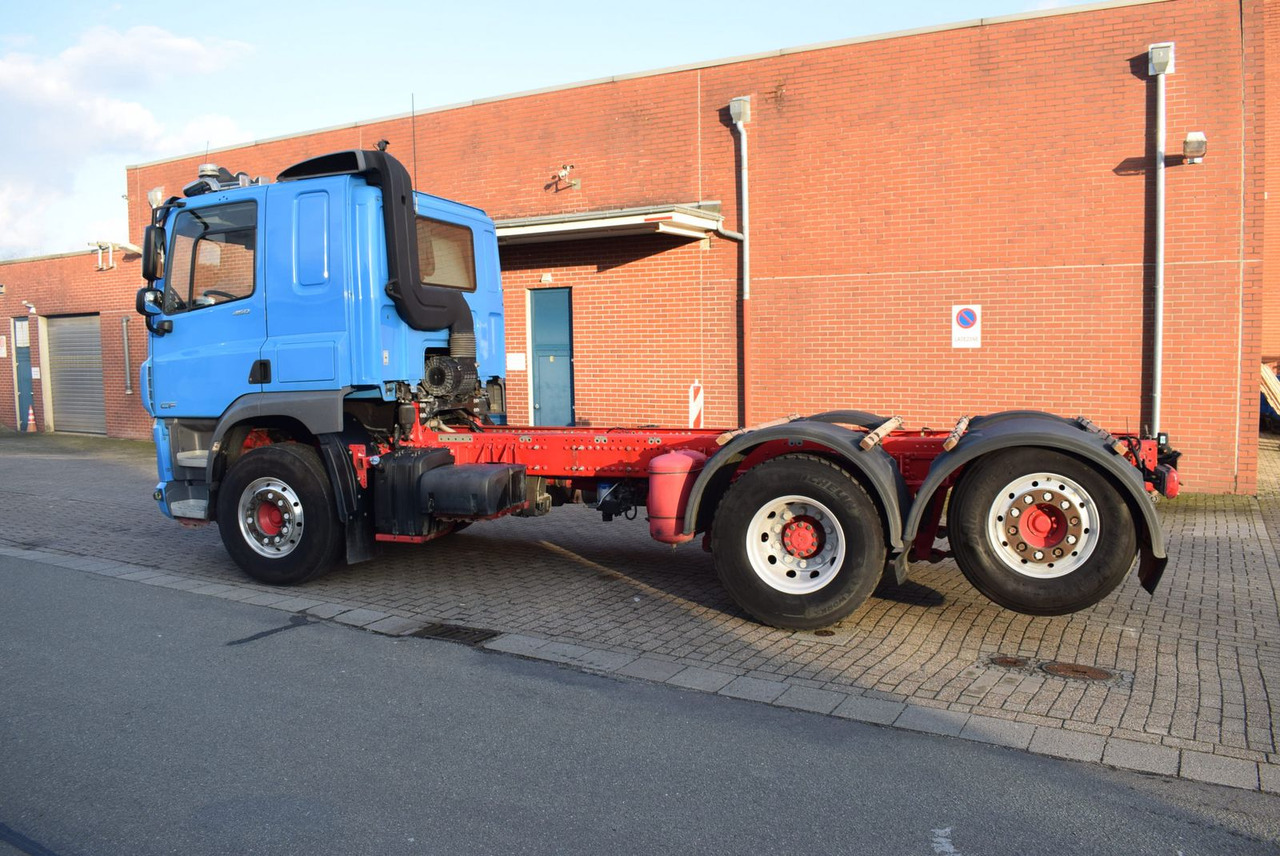 DAF CF 450 6x2 Fahrgestell Klima Navi Lift Retarder - 翻斗车:图4 DAF CF 450 6x2 Fahrgestell Klima Navi Lift Retarder - 翻斗车:图4