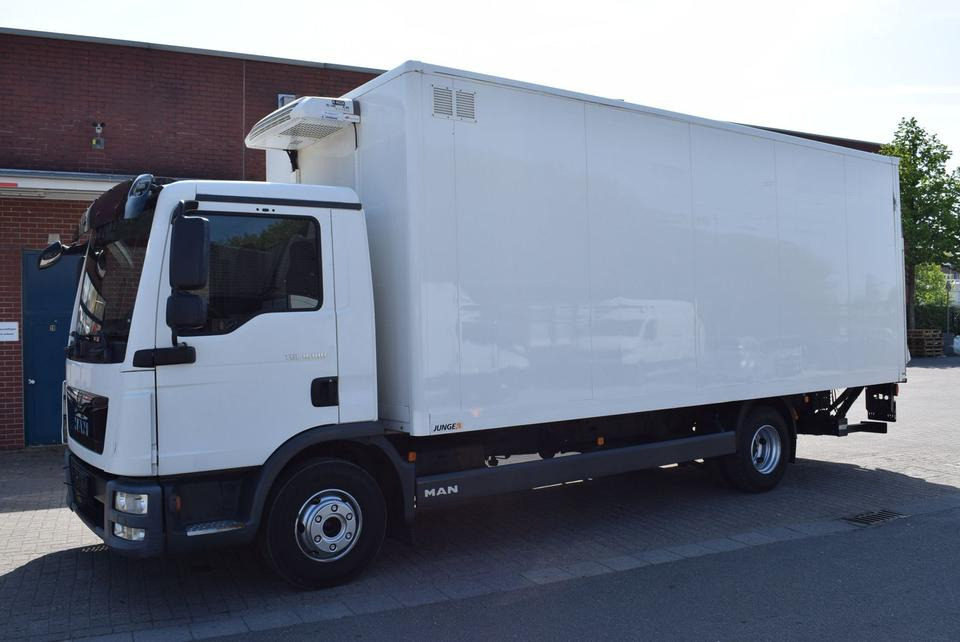 MAN TGL 8.180 Koffer 6,20mLBW 1000KG Klima - 厢式卡车:图3 MAN TGL 8.180 Koffer 6,20mLBW 1000KG Klima - 厢式卡车:图3