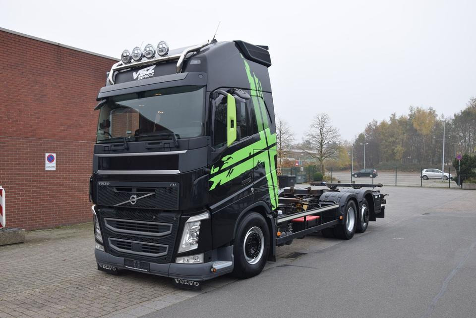 Volvo FH 460 Fahrschule 3-AchsRetarder ACC 4-Sitze - 集装箱运输车/ 可拆卸车身的卡车:图2 Volvo FH 460 Fahrschule 3-AchsRetarder ACC 4-Sitze - 集装箱运输车/ 可拆卸车身的卡车:图2