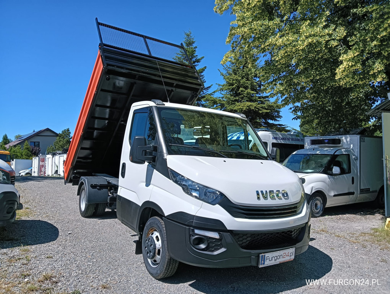 IVECO DAILY 35C14 WYWROTKA KIPER Z NAJAZDAMI NR 841 - 翻斗货车:图3 IVECO DAILY 35C14 WYWROTKA KIPER Z NAJAZDAMI NR 841 - 翻斗货车:图3