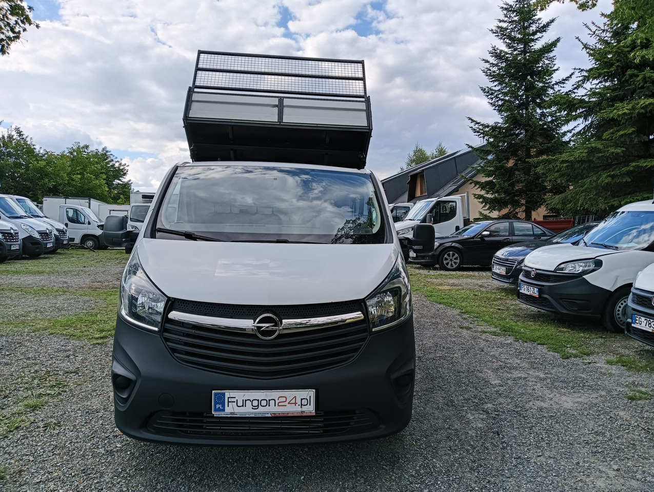 OPEL VIVARO WYWROTKA KIPER Z NAJAZDAMI NR 870 - 翻斗货车:图2 OPEL VIVARO WYWROTKA KIPER Z NAJAZDAMI NR 870 - 翻斗货车:图2