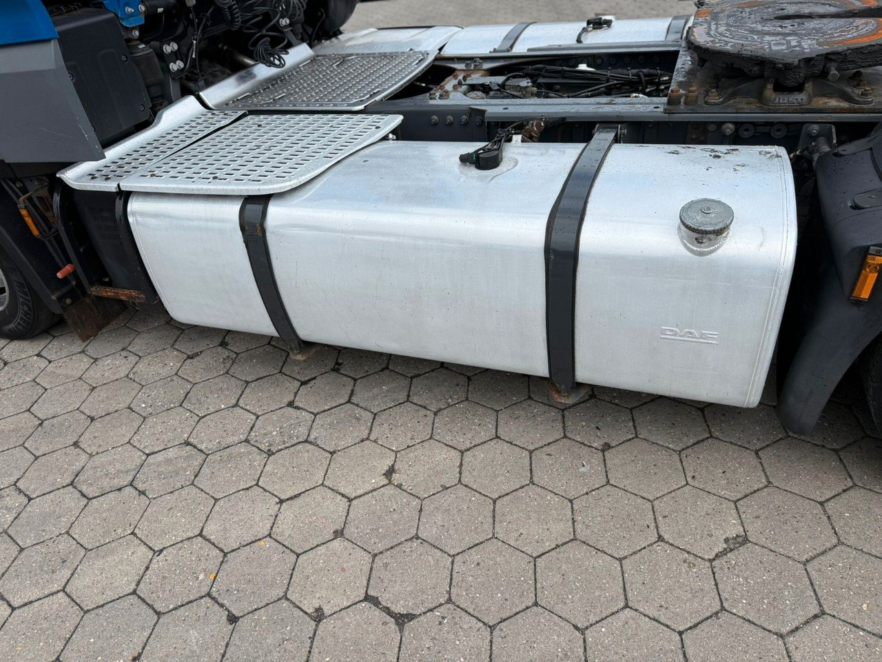 牵引车 DAF XF 480 Low +Retarter+2xTank：图19