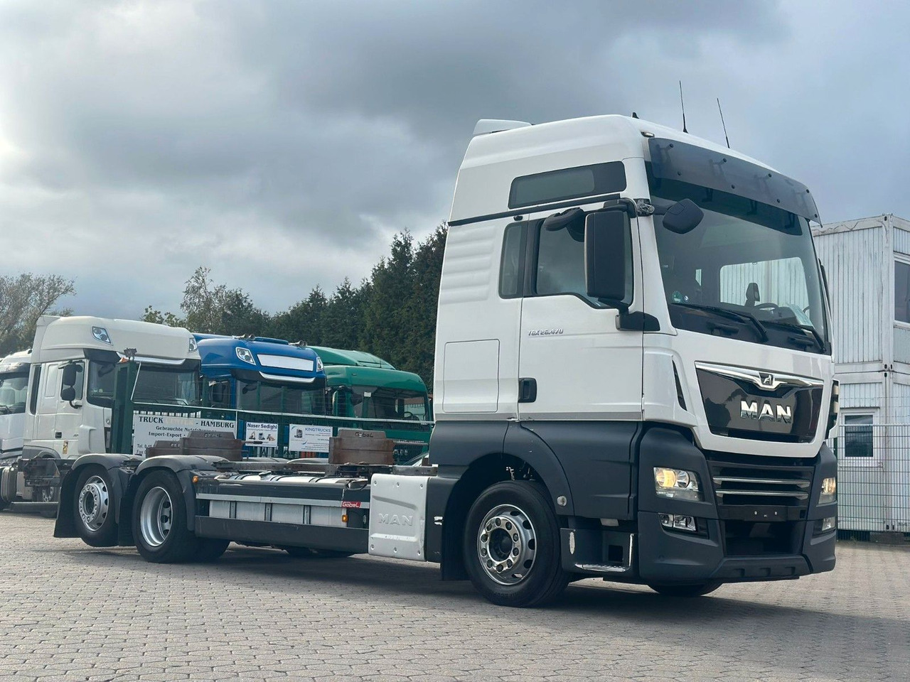 MAN 26.470*Intarder+ Lenk+Lift+Euro 6D - 集装箱运输车/ 可拆卸车身的卡车:图1 MAN 26.470*Intarder+ Lenk+Lift+Euro 6D - 集装箱运输车/ 可拆卸车身的卡车:图1