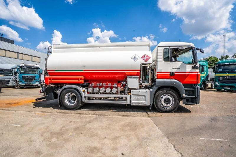 MAN TGS 18.400 // CUVE ALU MAGYAR 13.500L + 5 COMP - 罐车:图3 MAN TGS 18.400 // CUVE ALU MAGYAR 13.500L + 5 COMP - 罐车:图3