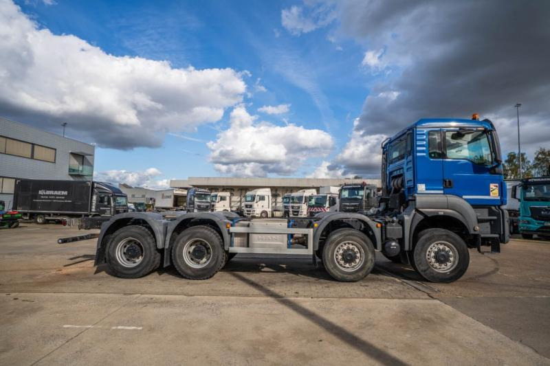 MAN TGS 35.440 BB -8X6 - 驾驶室底盘卡车:图3 MAN TGS 35.440 BB -8X6 - 驾驶室底盘卡车:图3