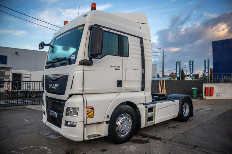 MAN TGX 18.440 XLX BLS+INTARDER - 牵引车:图1 MAN TGX 18.440 XLX BLS+INTARDER - 牵引车:图1
