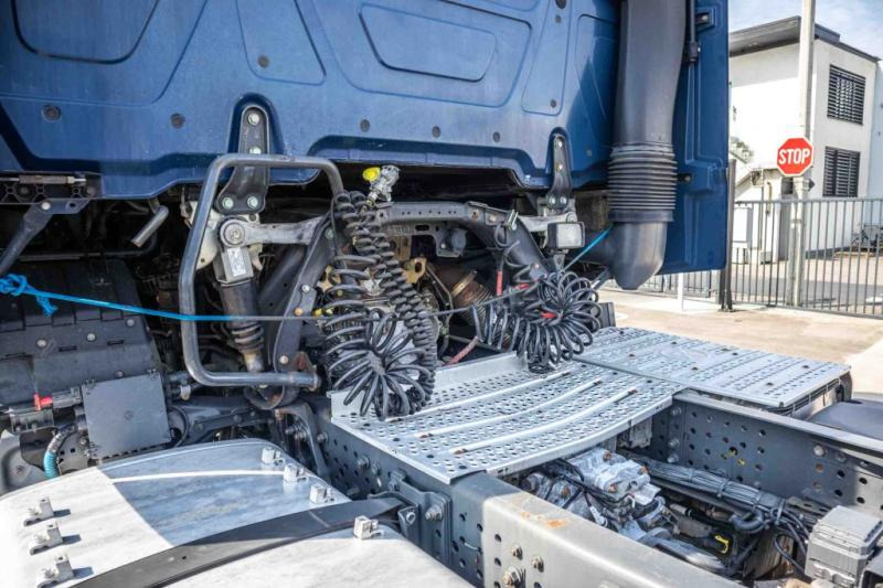 Mercedes ACTROS 1848 LS - 牵引车:图5 Mercedes ACTROS 1848 LS - 牵引车:图5