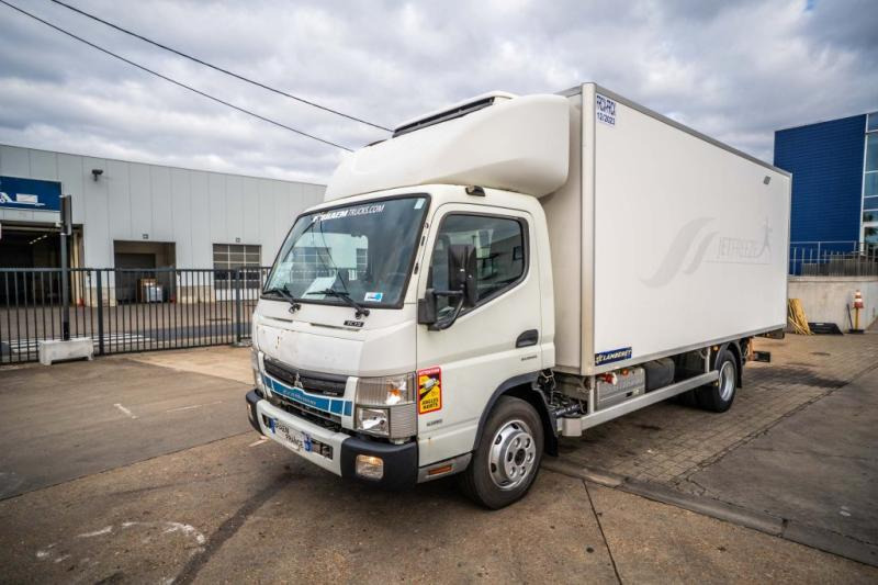 Mitsubishi Fuso FUSO CANTER 7C15-DUONIIC HYBRID / 600 BI TEMP - 冷藏货车:图1 Mitsubishi Fuso FUSO CANTER 7C15-DUONIIC HYBRID / 600 BI TEMP - 冷藏货车:图1