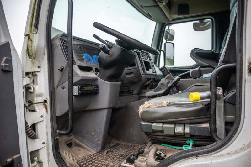 Renault PREMIUM 320 - 翻斗车:图5 Renault PREMIUM 320 - 翻斗车:图5