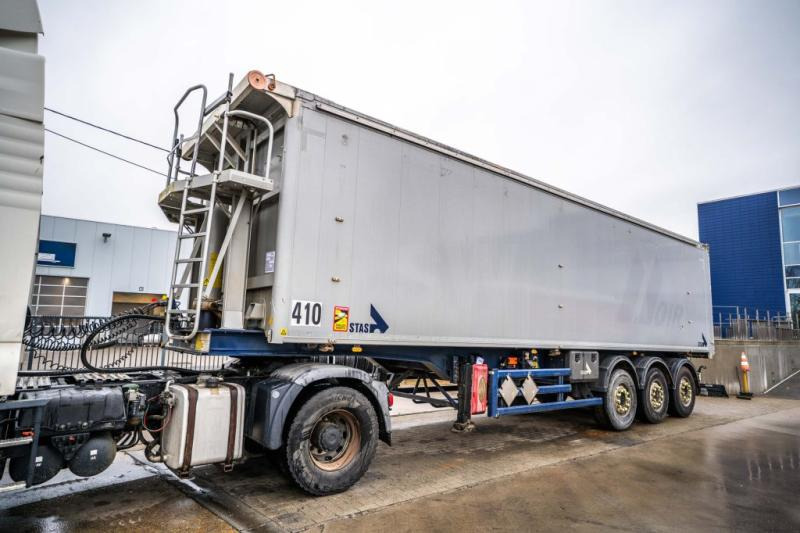Stas STAS S300CX- ALU-52m3 (GRAIN/CEREALIERE/GETREIDE) - 翻斗半拖车:图1 Stas STAS S300CX- ALU-52m3 (GRAIN/CEREALIERE/GETREIDE) - 翻斗半拖车:图1