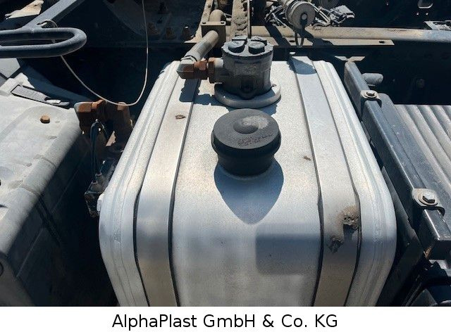 MAN 18.400 / 4x2 Hydraulik Orginal KM TipTop 18.400 / 4x2 Hydraulik Orginal KM TipTop - 牵引车:图4 MAN 18.400 / 4x2 Hydraulik Orginal KM TipTop 18.400 / 4x2 Hydraulik Orginal KM TipTop - 牵引车:图4